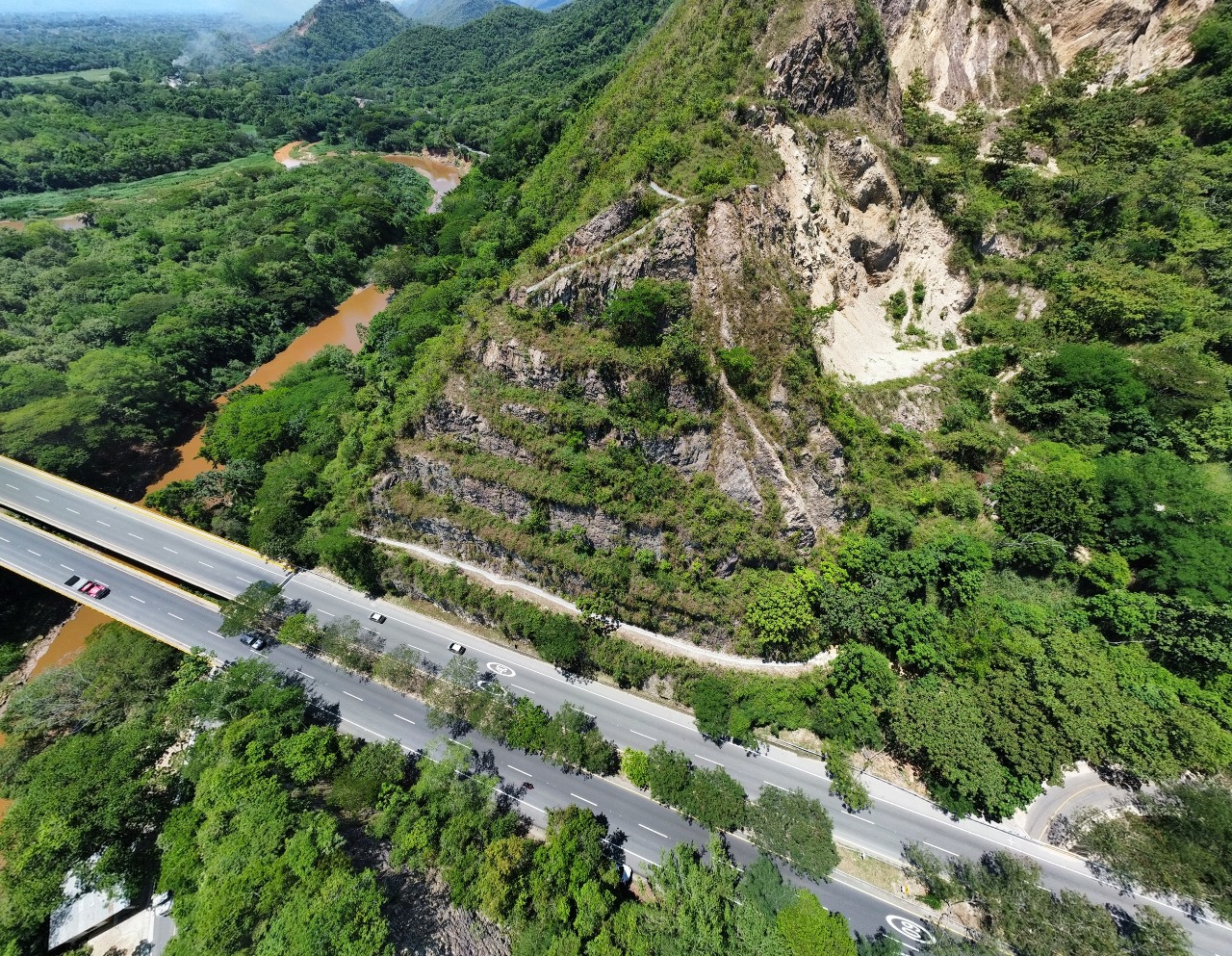 Soluciones de Ingeniería que Transforman Territorios